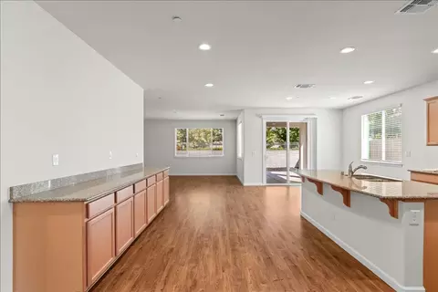 Living - 2636 Glen Echo Ln, Manteca, CA 95336 photo 1 of 7