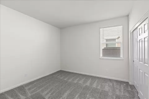 Bedroom - 2636 Glen Echo Ln, Manteca, CA 95336 photo 7 of 8