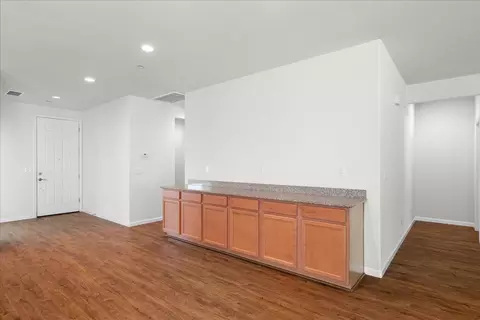 Entry Way - 2636 Glen Echo Ln, Manteca, CA 95336 photo 5 of 9