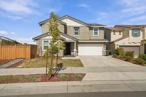 Exterior - 2929 Penrose Ln, Lathrop, CA 95330 photo 3 of 11