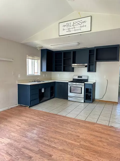 Kitchen - 480 E 20th, Chico, CA 95928 photo 1 of 2
