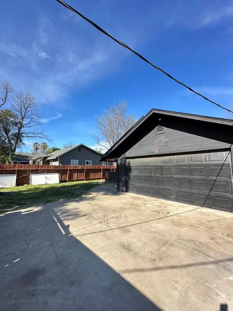 Exterior - 480 E 20th, Chico, CA 95928 photo 4 of 4