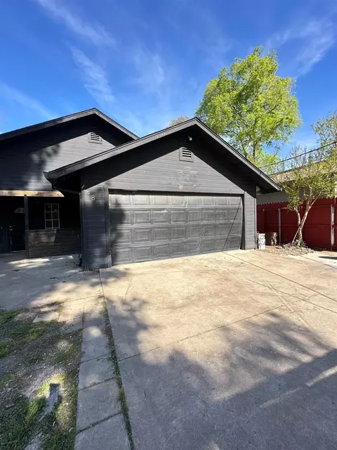Exterior - 480 E 20th, Chico, CA 95928 photo 3 of 4