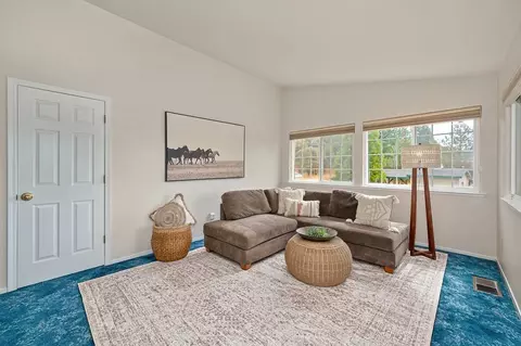 Living - 1523 Gamblers Ct, Cool, CA 95614 photo 2 of 4