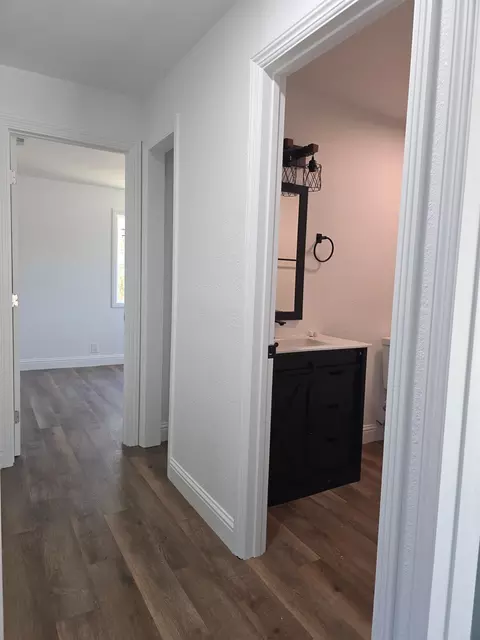Entry Way - 2347 E Alpine Ave, Stockton, CA 95205 photo 1 of 2