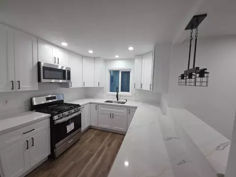 Kitchen - 2347 E Alpine Ave, Stockton, CA 95205 photo 2 of 2