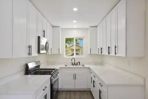 Kitchen - 3205 E Marsh St, Stockton, CA 95205 photo 1 of 4