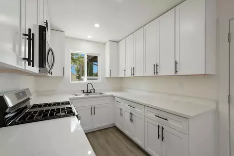 Kitchen - 3205 E Marsh St, Stockton, CA 95205 photo 4 of 4