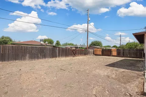 Exterior - 3205 E Marsh St, Stockton, CA 95205 photo 11 of 14