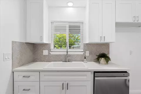 Kitchen - 3033 Radnor Way, Modesto, CA 95350 photo 7 of 7