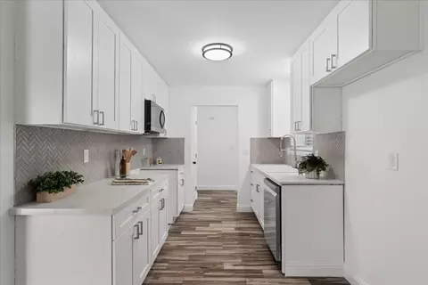 Kitchen - 3033 Radnor Way, Modesto, CA 95350 photo 5 of 7
