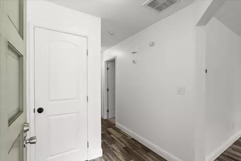 Entry Way - 3033 Radnor Way, Modesto, CA 95350 photo 1 of 3