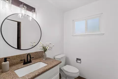Bath - 3033 Radnor Way, Modesto, CA 95350 photo 1 of 3