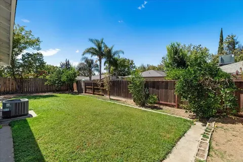 Exterior - 3033 Radnor Way, Modesto, CA 95350 photo 9 of 11