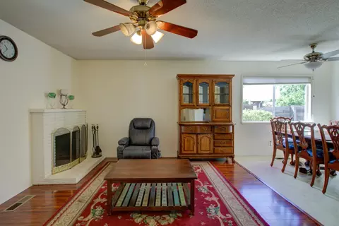 Living - 3324 Colonial Dr, Modesto, CA 95350 photo 3 of 6
