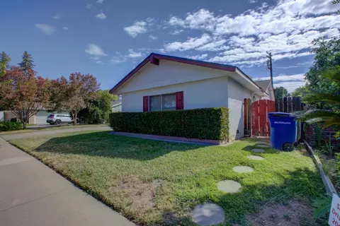 Exterior - 3324 Colonial Dr, Modesto, CA 95350 photo 7 of 7