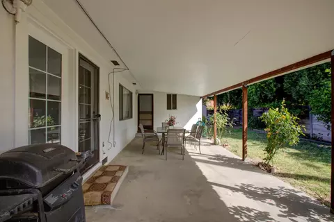 Exterior - 3324 Colonial Dr, Modesto, CA 95350 photo 6 of 7