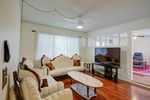 Living - 3324 Colonial Dr, Modesto, CA 95350 photo 6 of 6