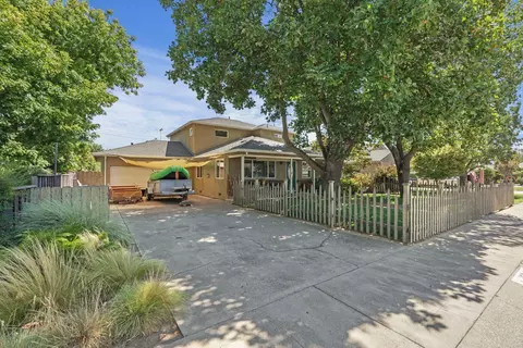 Exterior - 150 S Corinth Ave, Lodi, CA 95242 photo 2 of 10