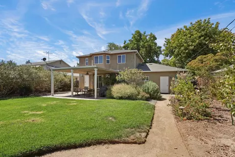 Exterior - 150 S Corinth Ave, Lodi, CA 95242 photo 5 of 10