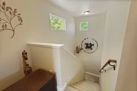 Entry Way - 150 S Corinth Ave, Lodi, CA 95242 photo 2 of 2