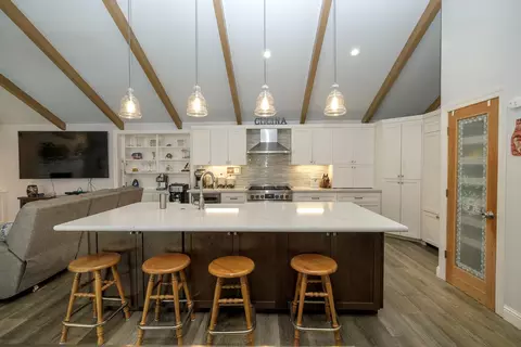 Kitchen - 404 W Rumble Rd, Modesto, CA 95350 photo 4 of 5