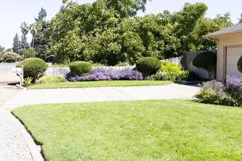 Exterior - 6400 Bearden Ln, Modesto, CA 95357 photo 4 of 13