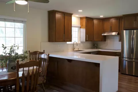 Kitchen - 6400 Bearden Ln, Modesto, CA 95357 photo 4 of 11