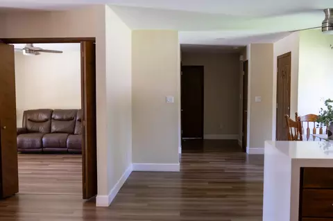 Entry Way - 6400 Bearden Ln, Modesto, CA 95357 photo 5 of 6