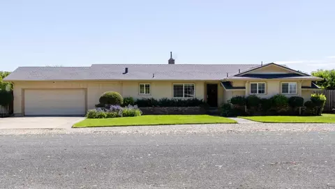 Exterior - 6400 Bearden Ln, Modesto, CA 95357 photo 2 of 13