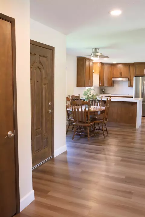 Entry Way - 6400 Bearden Ln, Modesto, CA 95357 photo 4 of 6