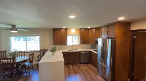 Kitchen - 6400 Bearden Ln, Modesto, CA 95357 photo 3 of 11