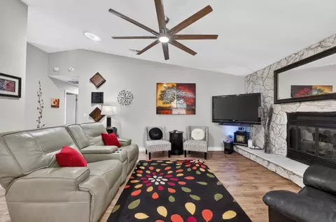 Living - 6005 Tree Line Ct, Orangevale, CA 95662 photo 2 of 2