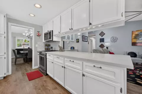 Kitchen - 6005 Tree Line Ct, Orangevale, CA 95662 photo 2 of 8
