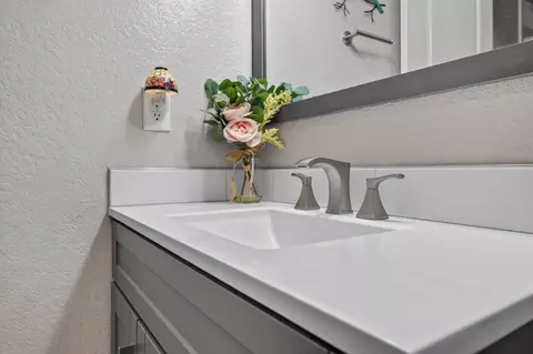 Bath - 6005 Tree Line Ct, Orangevale, CA 95662 photo 6 of 6