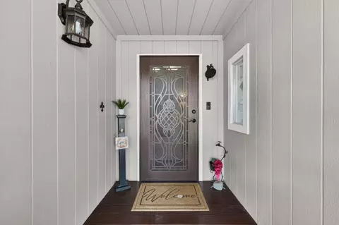 Entry Way - 6005 Tree Line Ct, Orangevale, CA 95662 photo 1 of 5
