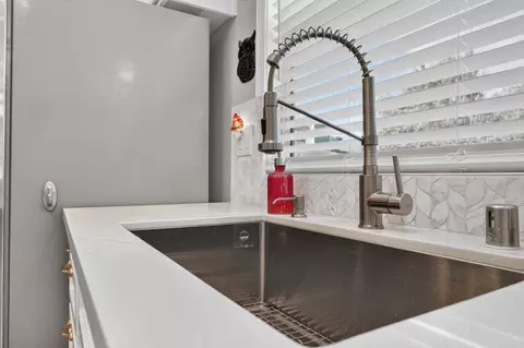 Kitchen - 6005 Tree Line Ct, Orangevale, CA 95662 photo 5 of 8