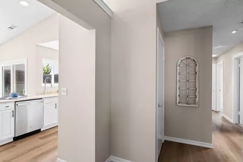 Entry Way - 875 Joranollo Dr, Tracy, CA 95376 photo 2 of 2