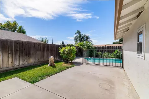 Exterior - 875 Joranollo Dr, Tracy, CA 95376 photo 6 of 13