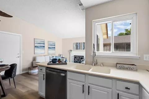 Kitchen - 875 Joranollo Dr, Tracy, CA 95376 photo 3 of 3