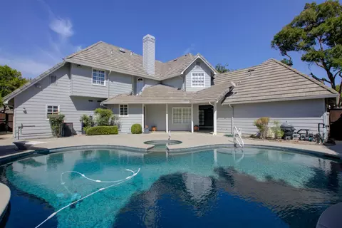 Exterior - 2500 Barola Ln, Modesto, CA 95356 photo 13 of 16
