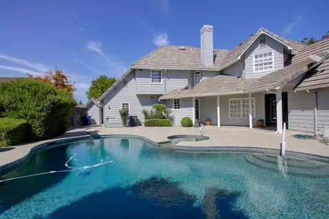 Exterior - 2500 Barola Ln, Modesto, CA 95356 photo 12 of 16