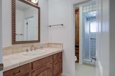 Bath - 2500 Barola Ln, Modesto, CA 95356 photo 2 of 10