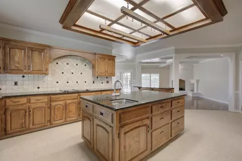 Kitchen - 2500 Barola Ln, Modesto, CA 95356 photo 2 of 7