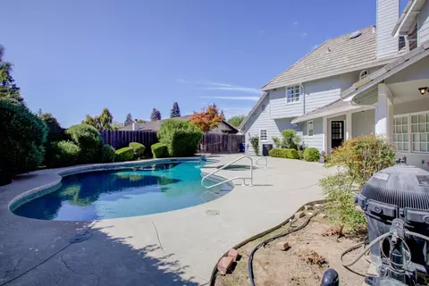 Exterior - 2500 Barola Ln, Modesto, CA 95356 photo 10 of 16