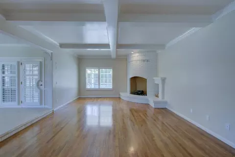Living - 2500 Barola Ln, Modesto, CA 95356 photo 8 of 10
