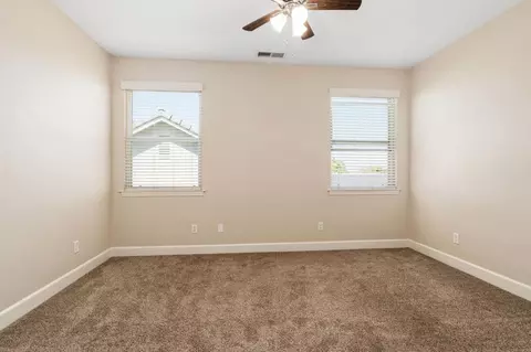 Bedroom - 2454 Kaweah Ave, Clovis, CA 93619 photo 4 of 8