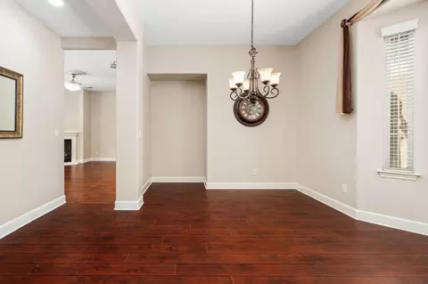 Living - 2454 Kaweah Ave, Clovis, CA 93619 photo 6 of 13