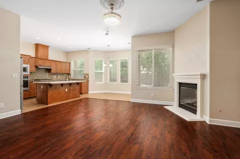 Living - 2454 Kaweah Ave, Clovis, CA 93619 photo 10 of 13