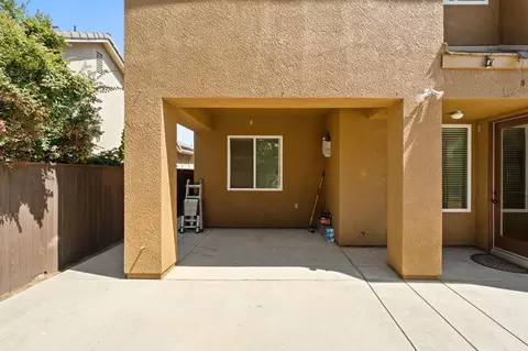 Exterior - 2454 Kaweah Ave, Clovis, CA 93619 photo 11 of 11